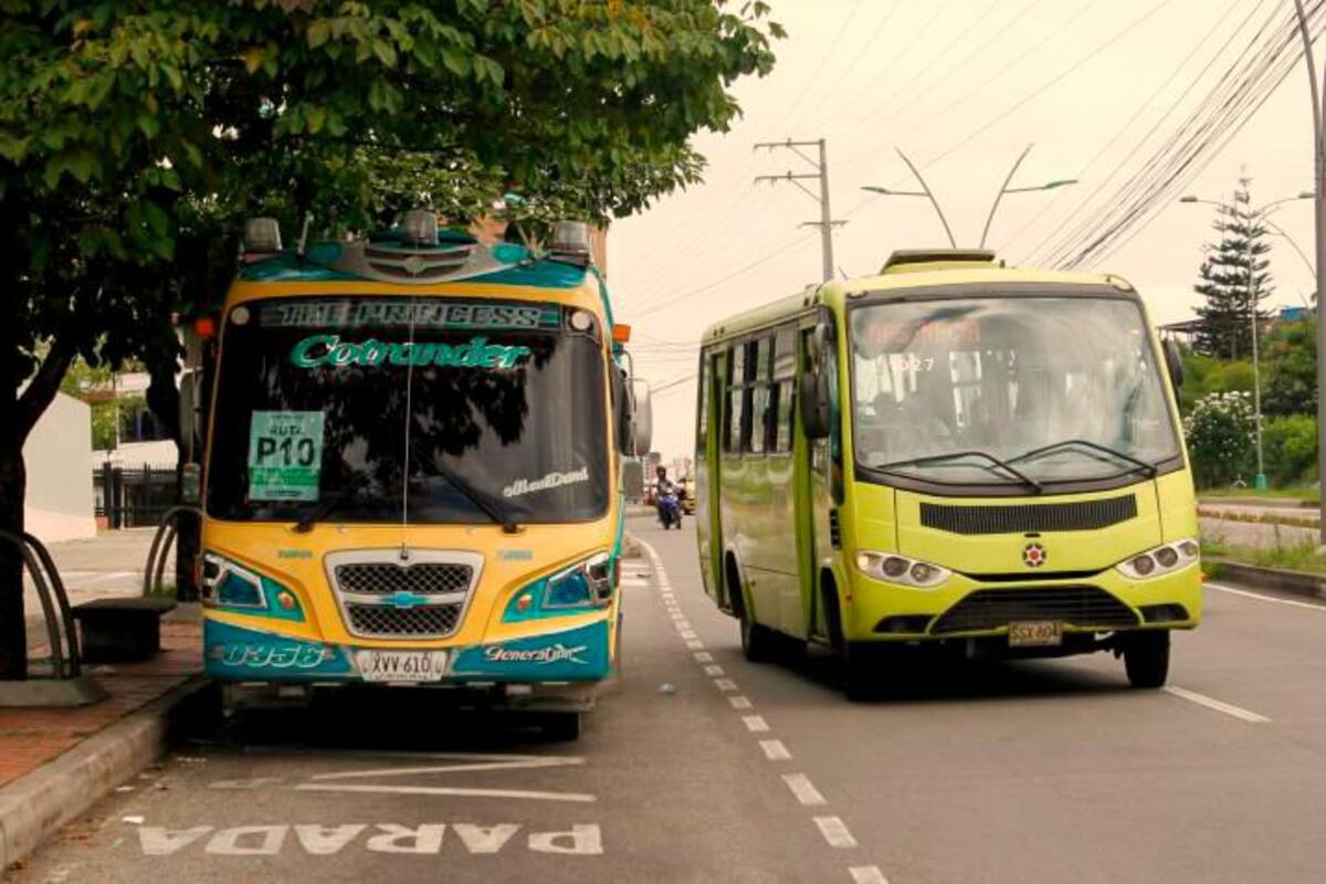 En el área metropolitana de Bucaramanga, la movilidad de pasajeros está compuesta por el Sistema Integrado de Transporte Masivo y el Transporte Público Colectivo, los cuales funcionan en complementariedad. (Foto: Marco Valencia / VANGUARDIA)