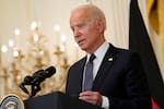 Biden evalúa si EEUU puede "restaurar" el acceso a internet en Cuba