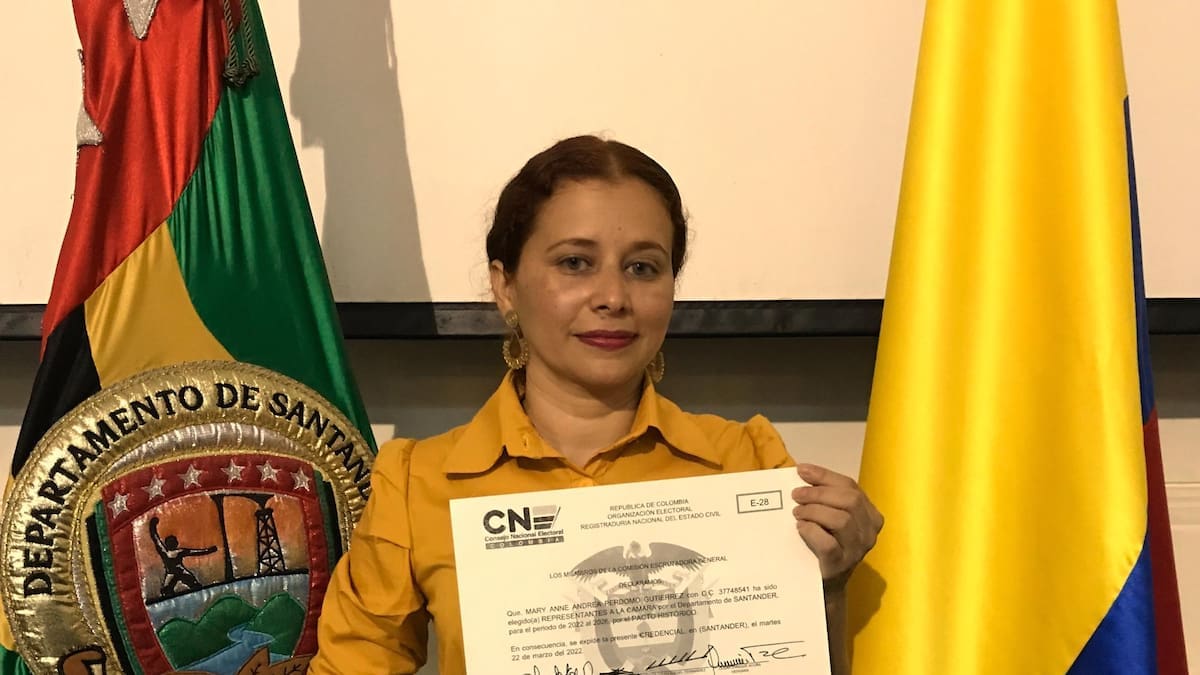 Con 77.000 votos, Perdomo, que en principio no había participado en política electoral, logró su escaño en la Cámara de Representantes.
