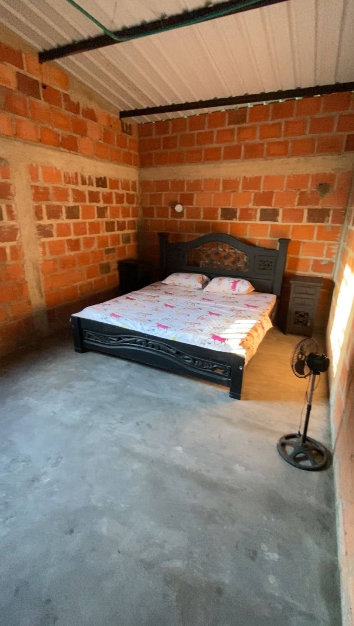 Humilde familia de Sabana de Torres recibió nuevo hogar.