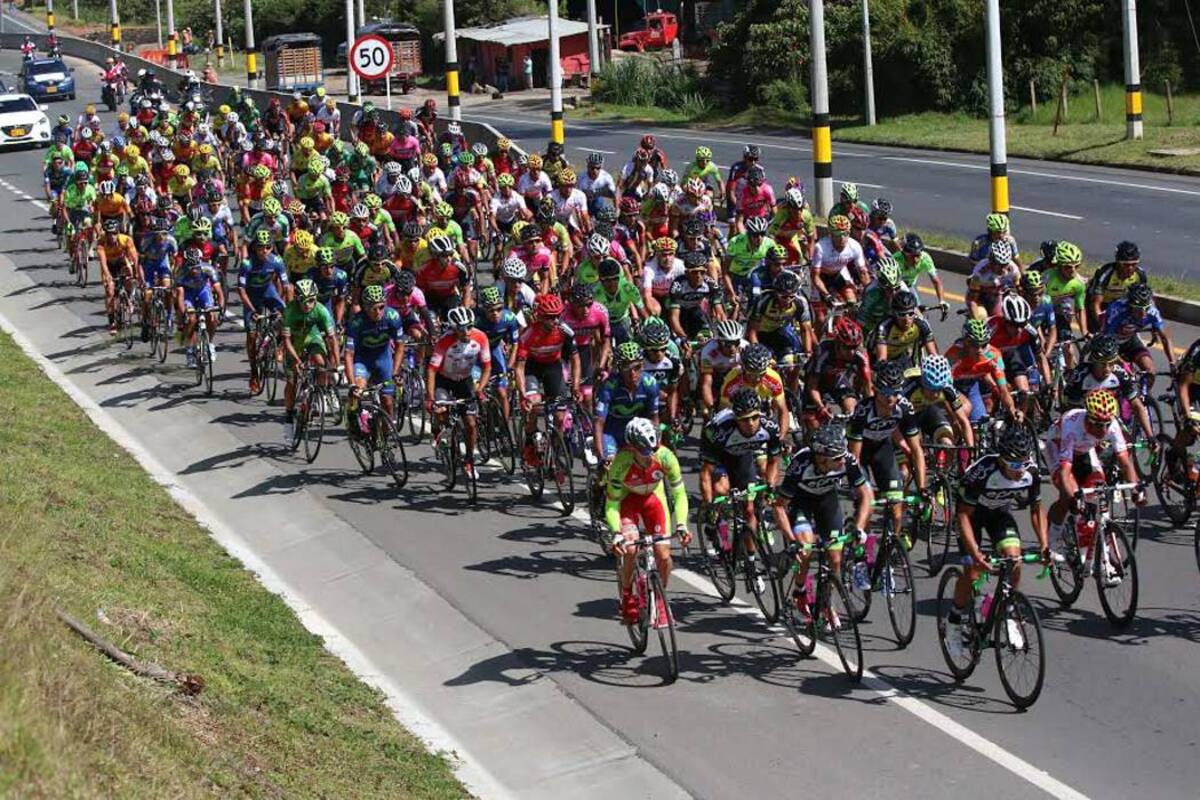¿Son justas las críticas al ciclismo colombiano? Héctor Urrego y Raúl Mesa analizaron la actualidad. (Foto: Clásico RCN / VANGUARDIA).