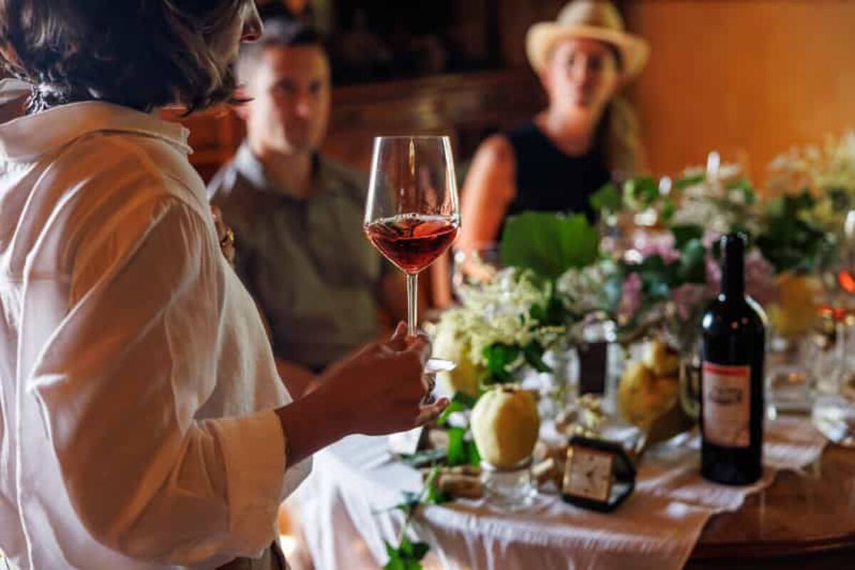 El vino, un aliado para la salud, según expertos en Roma.