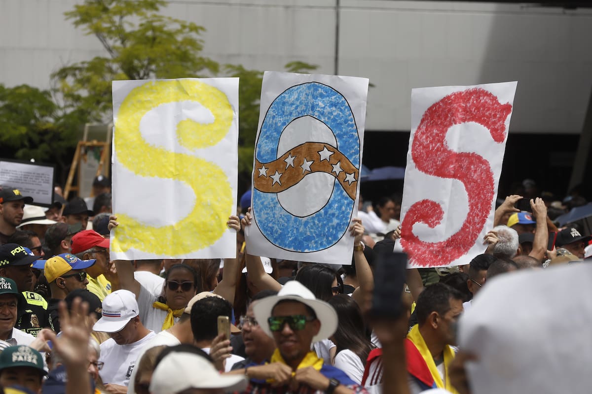 Manifestación de apoyo a los opositores venezolanos María Corina Machado y Edmundo González Urrutia. EFE/ Luis Eduardo Noriega Arboleda
