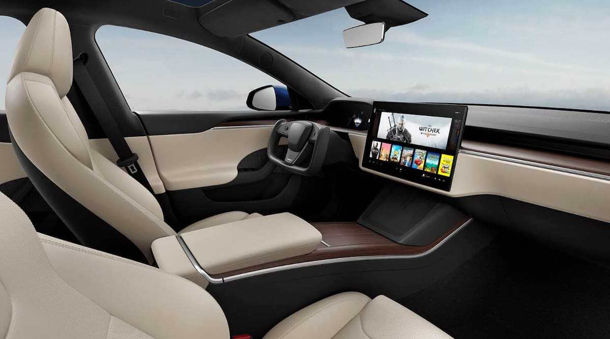 Tesla anunció en 2021 su automóvil con timón cuadrado. Foto tomada de redes sociales/VANGUARDIA
