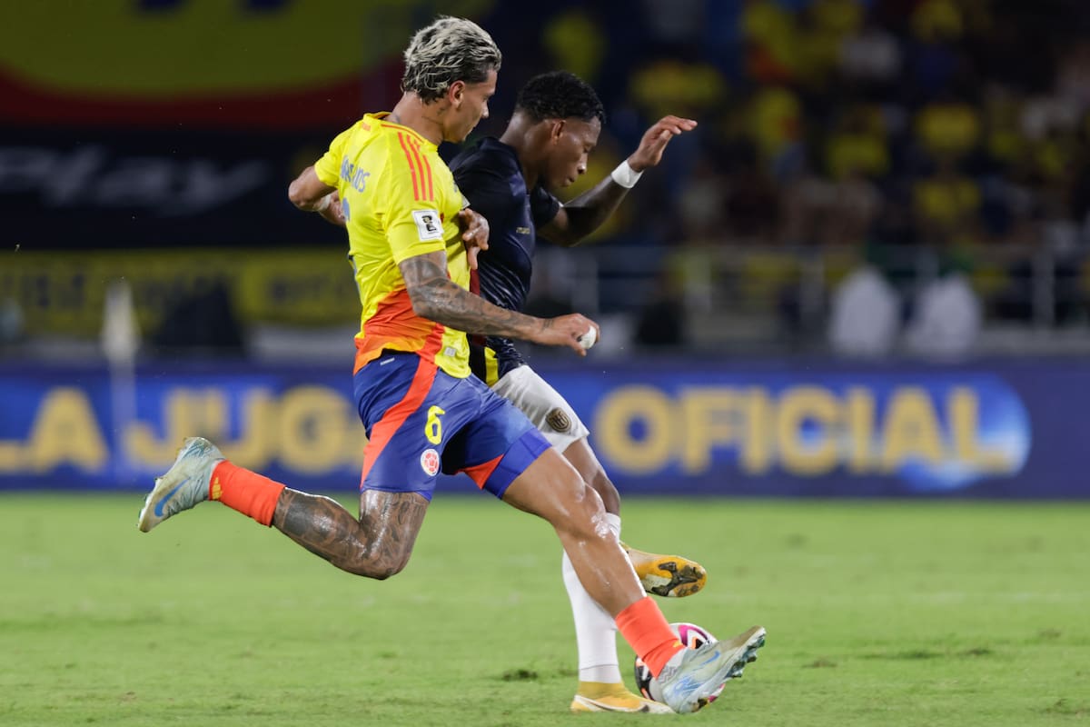Decepción total: la selección Colombia perdió ante Ecuador en medio de un encuentro lleno de intensidad. (Foto: EFE / VANGUARDIA).