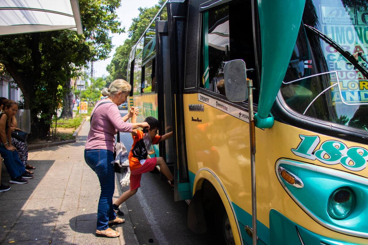 Esperanza para Metrolínea: 120 buses entran en operación en Bucaramanga y su área.