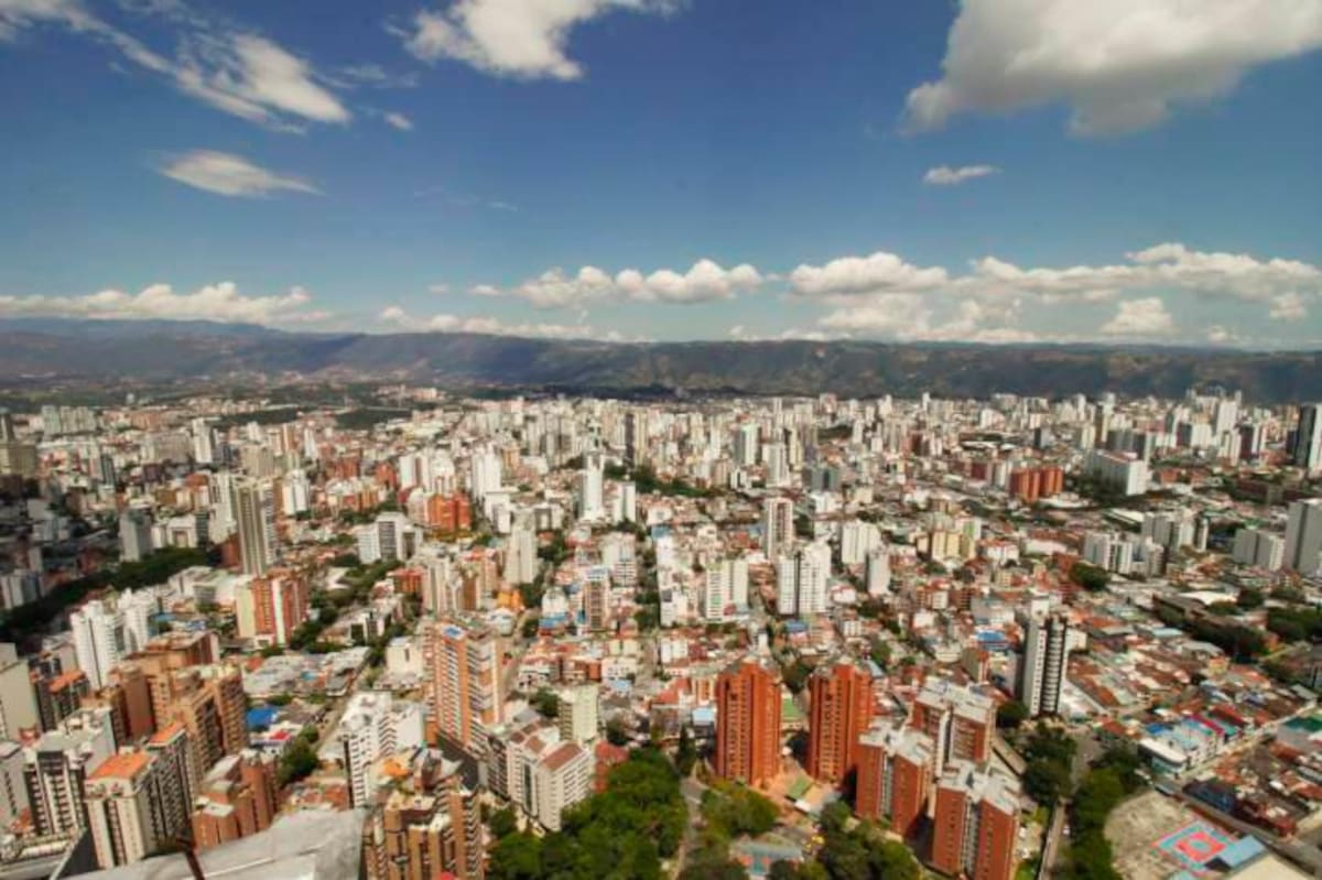 Se calcula que hay más de 400 mil inmuebles públicos y privados en Bucaramanga, Floridablanca, Girón y Piedecuesta, según datos del AMB. La entidad estima que en 2023 tendrían implementado al 100% el catastro multipropósito. (Foto: Archivo / VANGUARDIA)