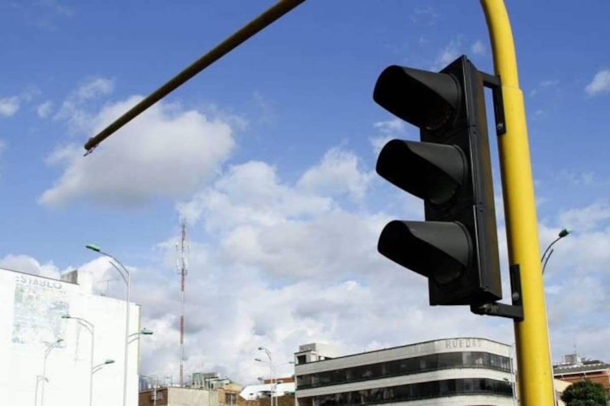 Fallas en semáforos del centro de Bucaramanga se dieron por cortes de energía: Tránsito de Bucaramanga Archivo / VANGUARIDA