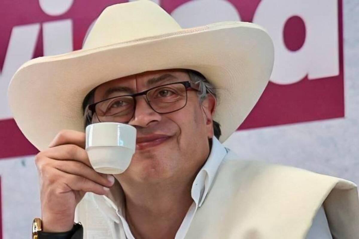 Presidente Petro invitó a un tinto a los miembros del Centro Democrático para hablar sobre la reforma a la salud Cortesía Presidencia / VANGUARDIA