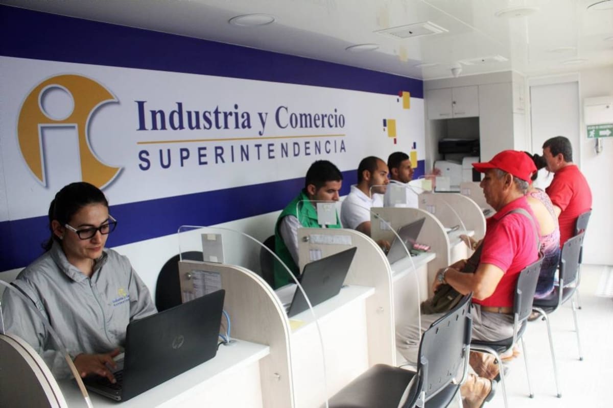 El 80% de los afiliados al sistema general de pensiones en el país cotiza por un salario mínimo. (Foto: Archivo/VANGUARDIA LIBERAL )