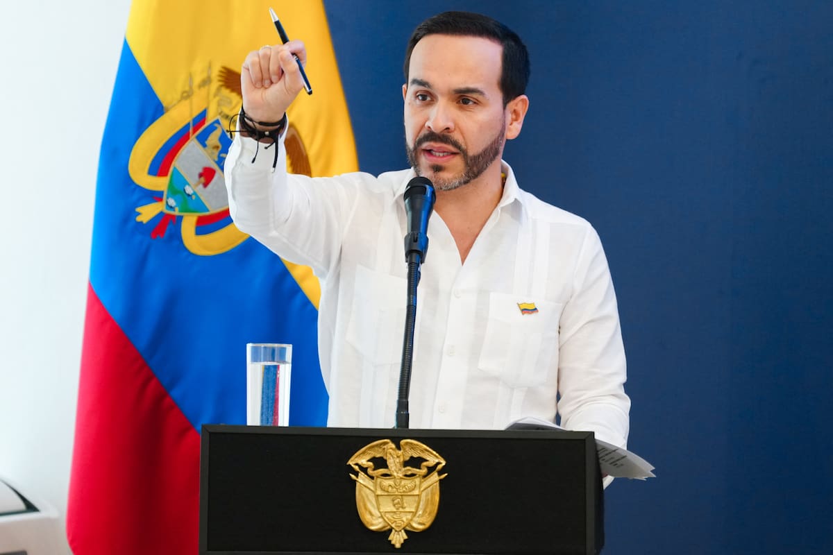 El Ejecutivo busca ordenar sus cuentas públicas mientras el Banco de la República advierte sobre la necesidad de mantener y profundizar el ajuste fiscal durante varios años. Foto: Juan Diego Cano / Presidencia