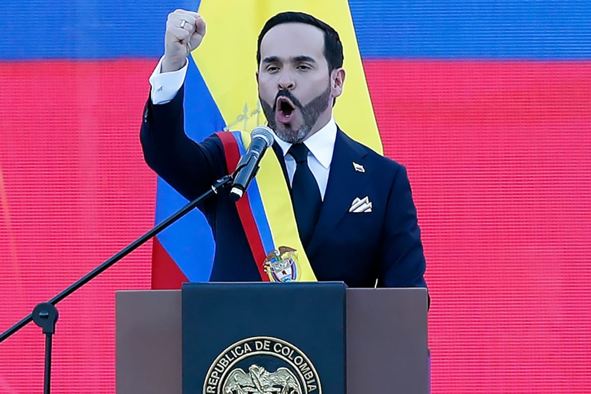 El presidente de Colombia, Abelardo de la Espriella, pronuncia un discurso donde manifestó que el país necesita una "regeneración económica que fortalezca la iniciativa privada, la inversión, la confianza y el empleo digno", este viernes en Cali.
Foto: EFE/ Ernesto Guzmán Jr