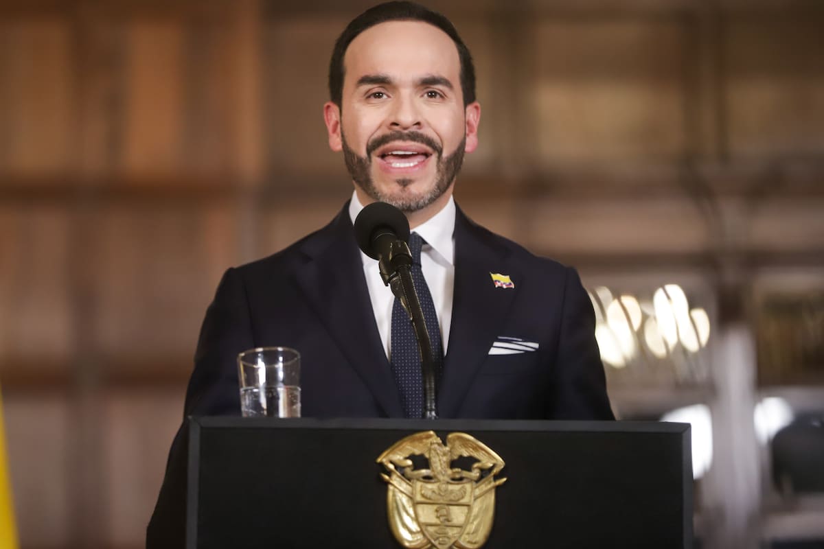 Bogotá. Agosto 26 de 2026. El presidente de Colombia, Abelardo De La Espriella,junto al ministro de Justicia Iván Cancino anunció y firmó la extradición a Estados Unidos de cinco personas: Willington Henao, alias ‘Mocho Olmedo’; Carmen Evelio Castillo, alias ‘Muñeca’; Geovany Andrés Rojas, alias ‘Araña’; Gabriel Yepes Mejía, alias ‘HH’; y Fredy Castillo, alias ‘Pinocho'. (Colprensa – Catalina Olaya)