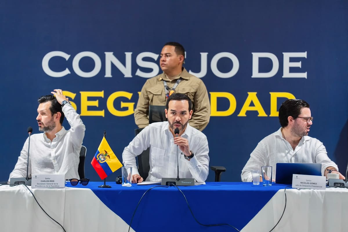 El presidente Abelardo de la Espriella lidera consejo de seguridad en Cartagena. // Cortesía Alcaldía de Cartagena