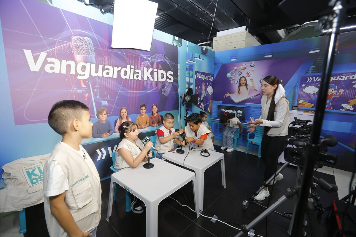 Ciudad Kids permitió que niños experimentaran cómo es ser periodistas, médicos, bomberos o veterinarios, aprendiendo a trabajar en equipo