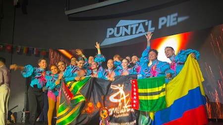 La academia de Bucaramanga que conquistó 25 trofeos en un mundial de baile