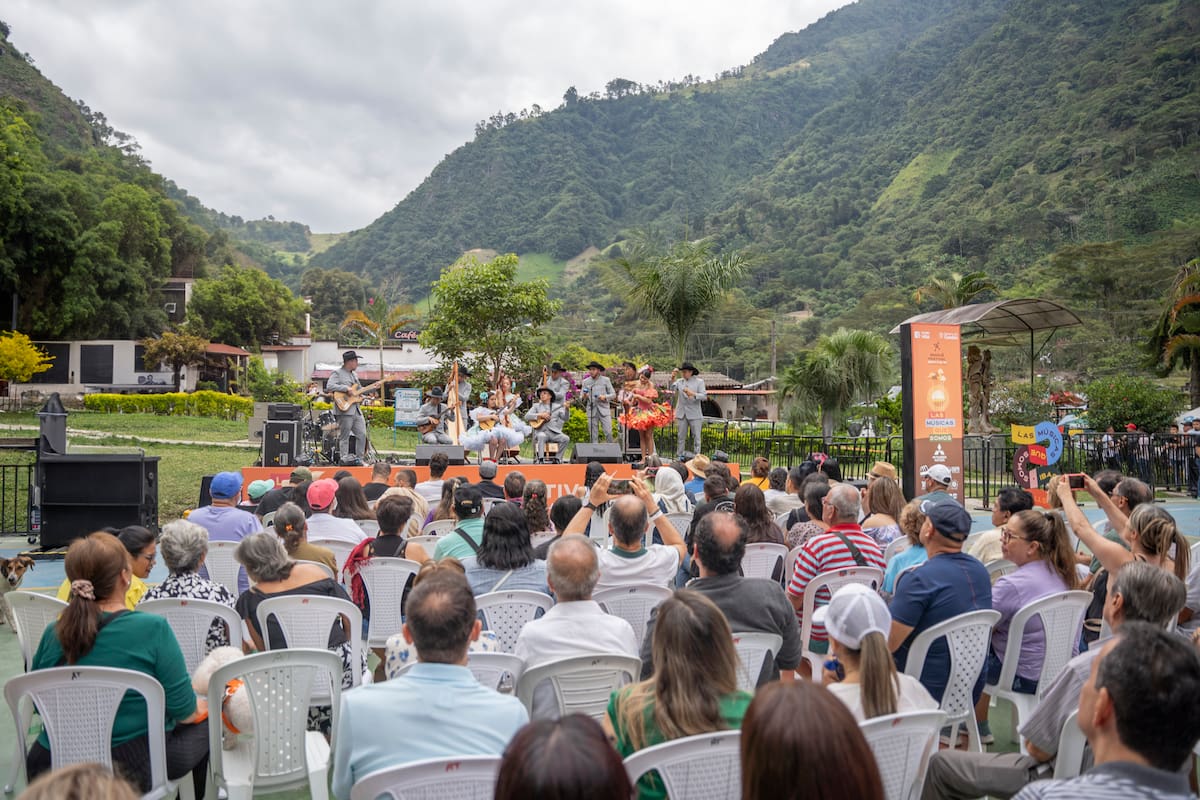 Academia Llano y Joropo en Villa Restrepo. Foto: Suministrada Ibagué Festival / VANGUARDIA