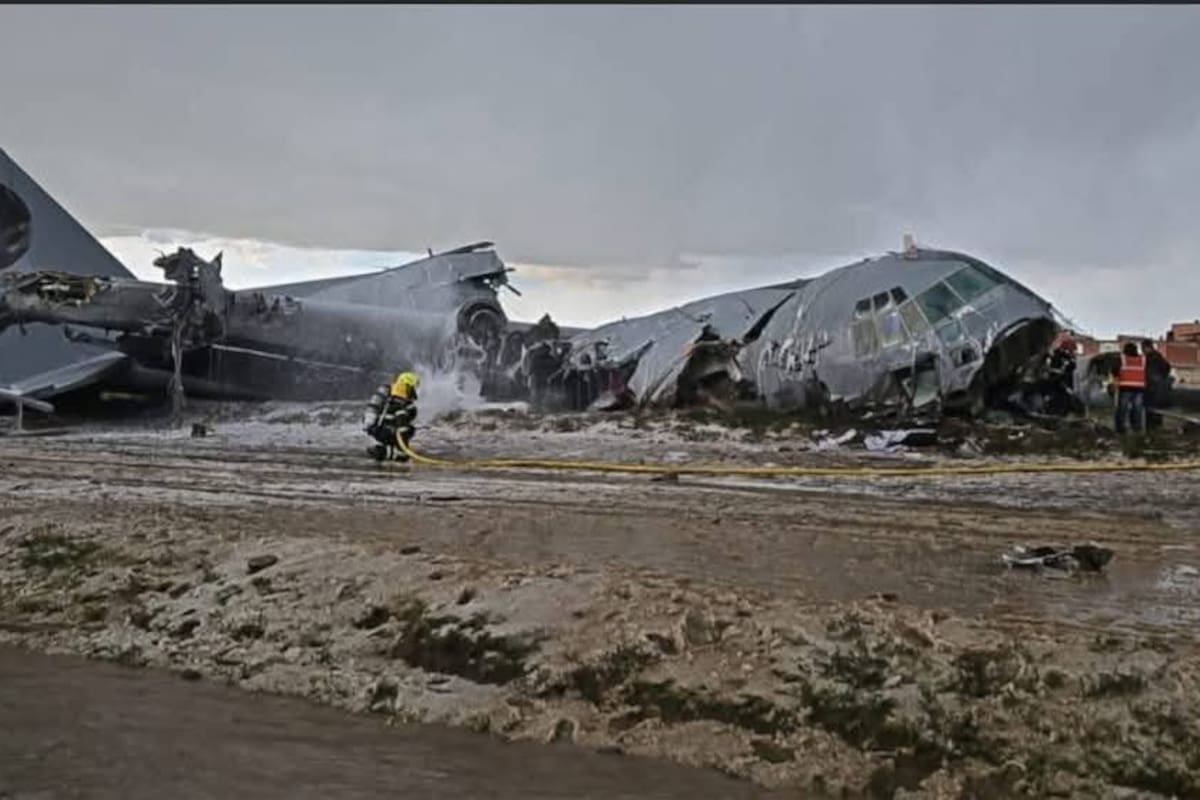 Avión militar Hércules se accidenta en El Alto, Bolivia.
Foto: redes sociales.