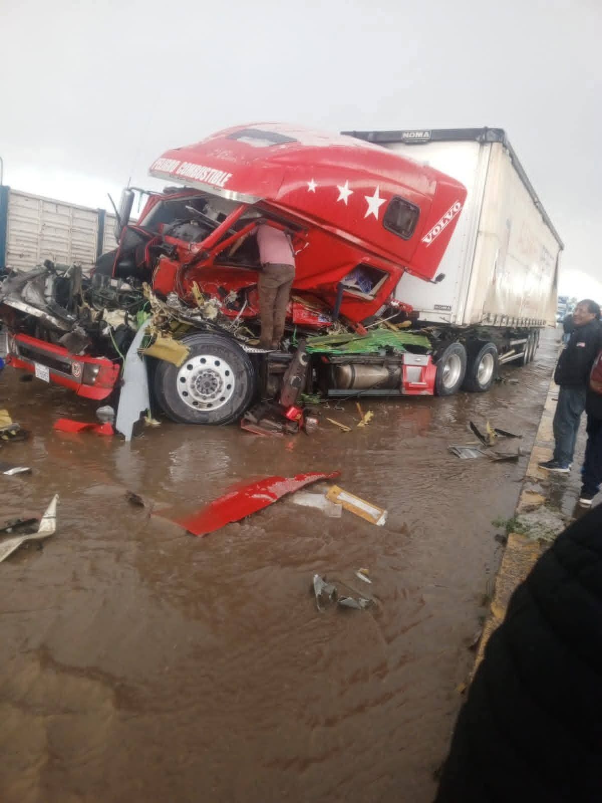 Avión militar que transportaba dinero se accidenta en Bolivia.
Foto: redes sociales.