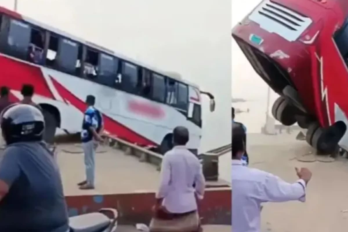 Autobús cae a un río tras fuerte impacto de ferry en Bangladesh.
Foto: captura de video.