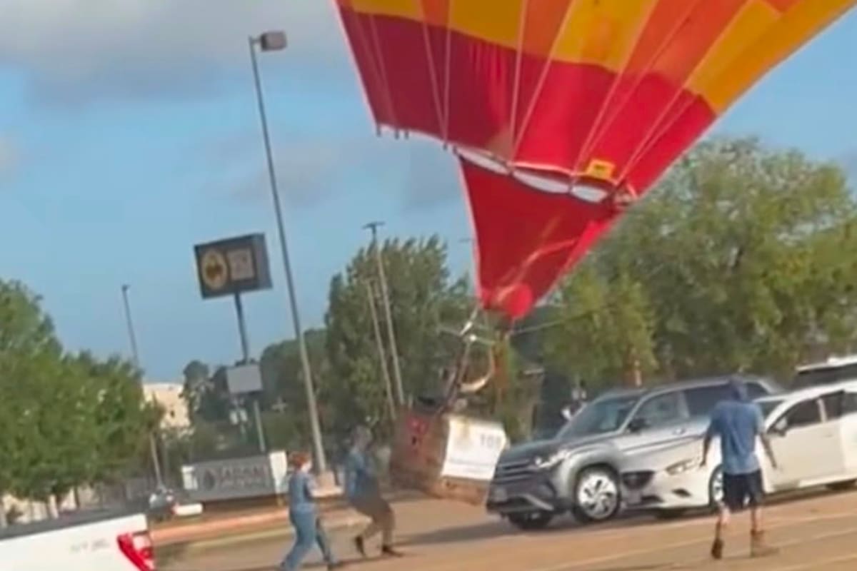 Impactante accidente de un globo aerostático en Texas.