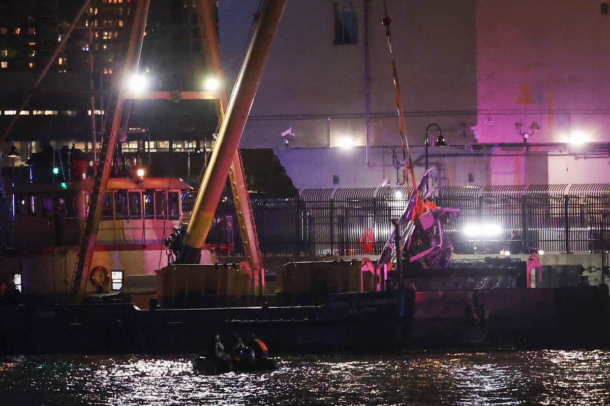 Autoridades confirman seis muertos tras caída de helicóptero al río Hudson, en Nueva York. EFE / VANGUARDIA