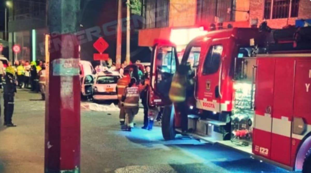 Accidente en Puente Aranda con tres vehículos dejó un fallecido y atrapados. | Foto: Q' Hubo Bogotá