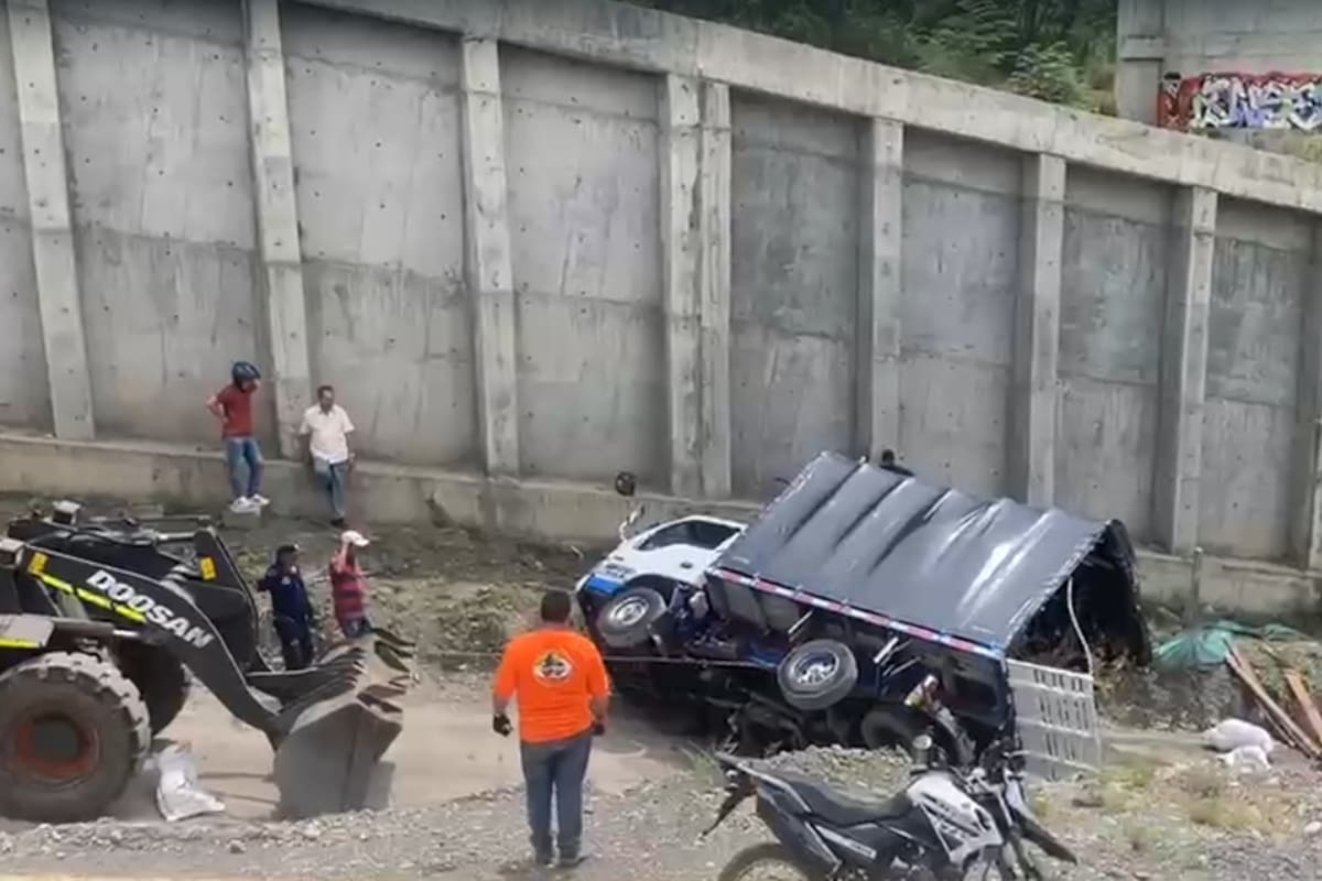 El incidente se presentó en el desvío que se le hizo a la vía para permitir la construcción de la Variante de San Gil.