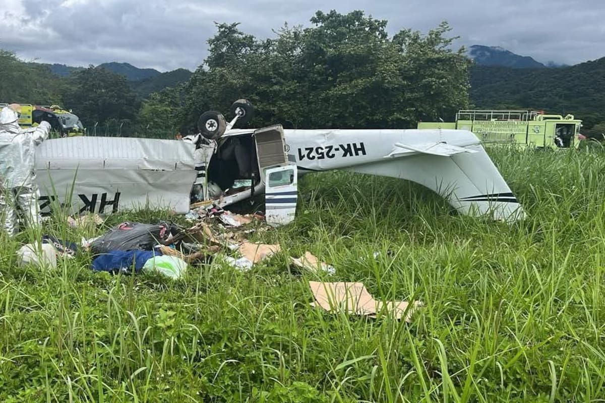 La aeronave, un Cessna 206 operado por una empresa de transporte regional, se accidentó en inmediaciones de la vereda El Cairo.
Foto: redes sociales.