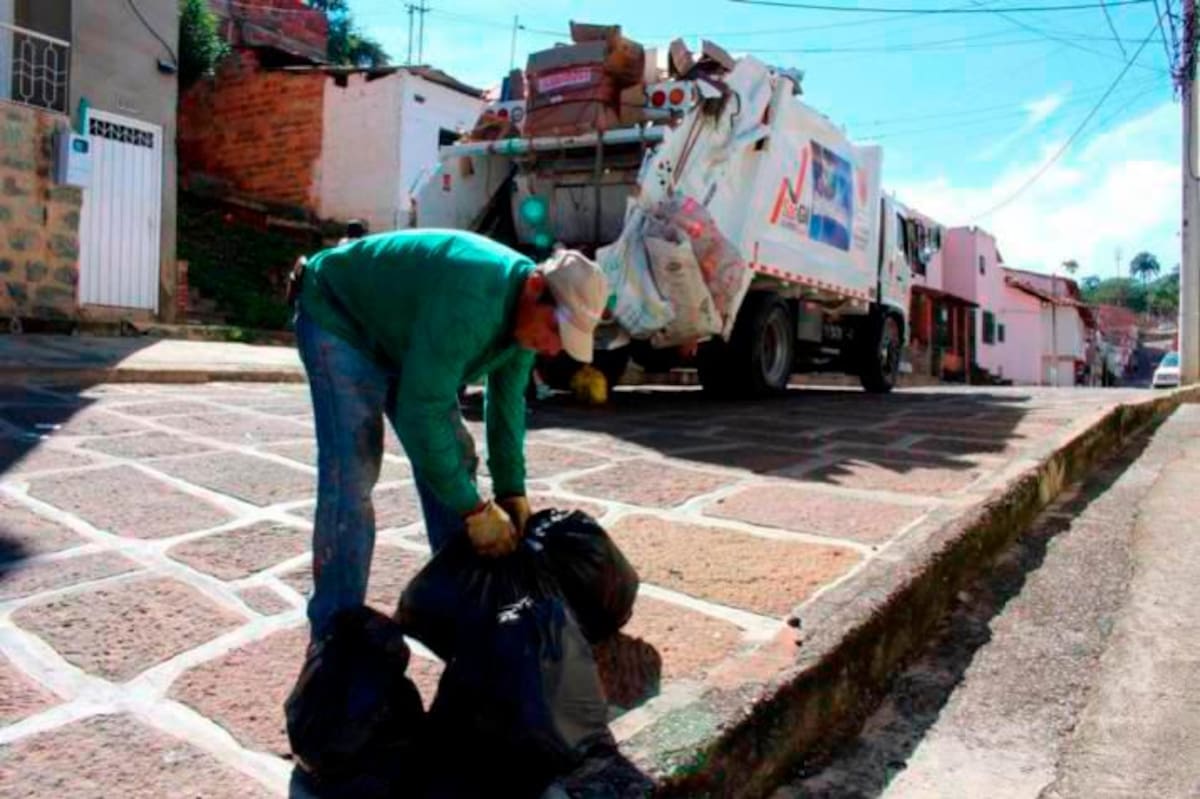 La operación de los servicios no alcanza para suplir los gastos de funcionamiento.