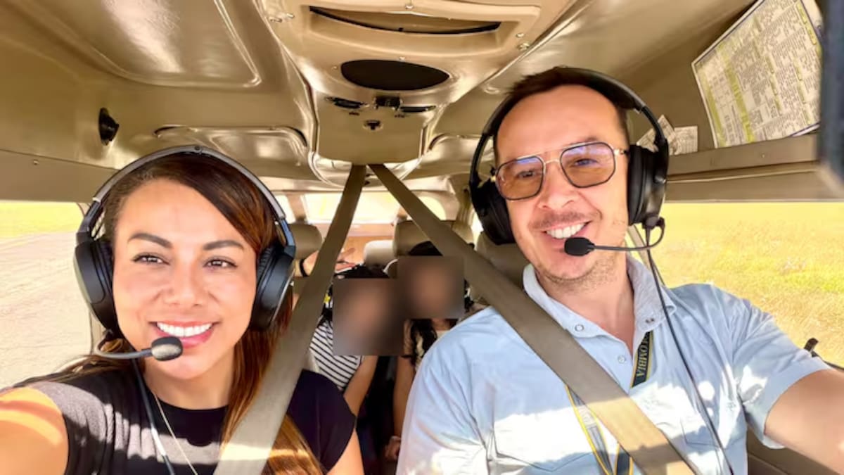 Adriana Revelo junto al capitán Mehmet Cankaya, empresario y piloto turco de la aeronave desaparecida en Condoto, Chocó. Foto: suministrada