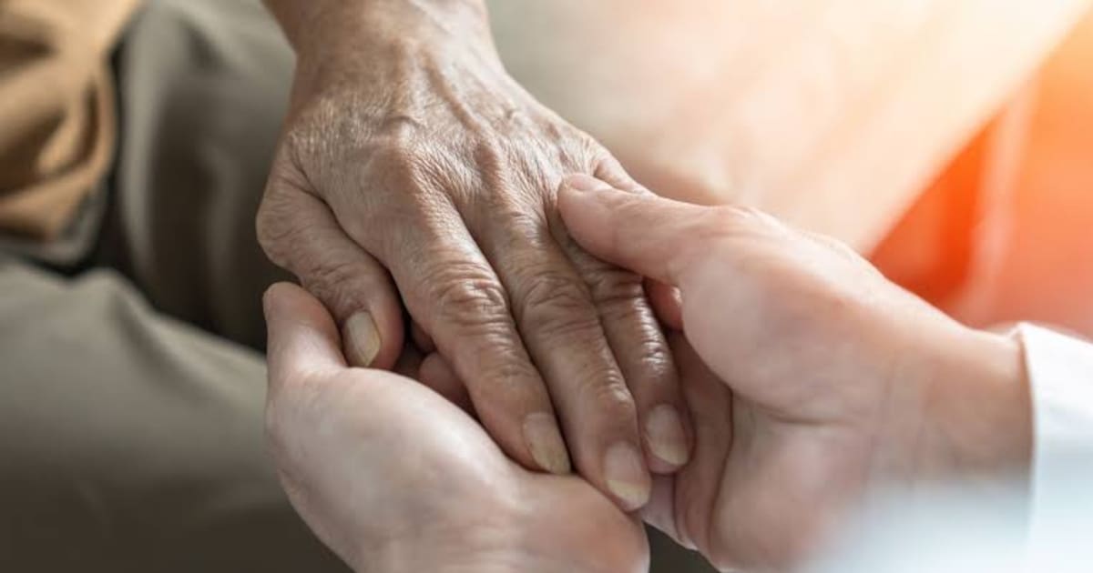 La agresión contra la mujer de 70 años causó consternación en este municipio de Santander. Las autoridades avanzan en la investigación para determinar las circunstancias en las que ocurrió el caso.