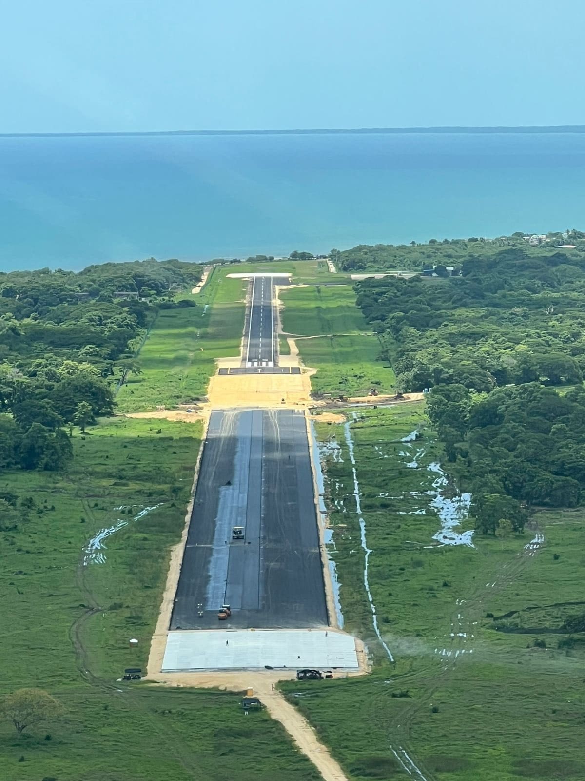 La expansión de la infraestructura aérea en Sucre dejó al descubierto miles de fragmentos arqueológicos que ofrecen nuevas pistas sobre las comunidades que habitaron la región antes de la llegada de los españoles. Foto: Aeronáutica Civil
