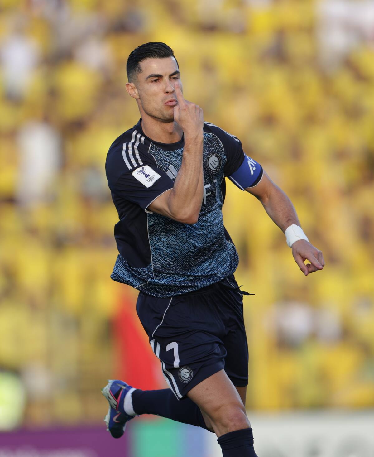 DUBAI (United Arab Emirates), 19/04/2026.- Cristiano Ronaldo of Al-Nassr celebrates scoring the 0-1 goal during the AFC Champions League Two 2025/2026 Quarter-Finals soccer match between Al Wasl and Al-Nassr in Dubai, United Arab Emirates, 19 April 2026. (Liga de Campeones, Emiratos Árabes Unidos) EFE/EPA/ALI HAIDER