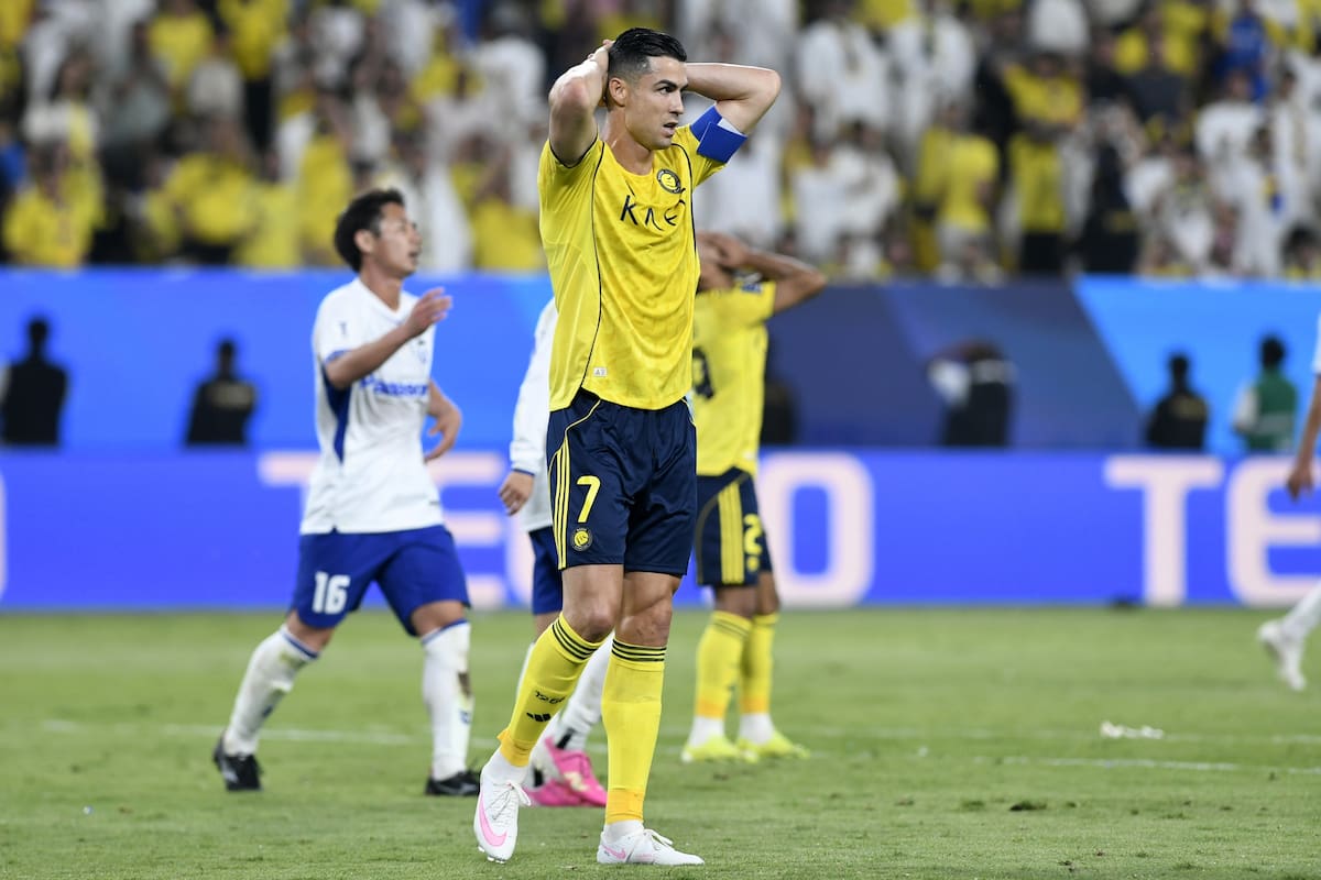 RIYADH (Saudi Arabia), 16/05/2026.- Cristiano Ronaldo of Al-Nassr puts his hands on his head during the AFC Champions League Two final between Al-Nassr and Gamba Osaka in Riyadh, Saudi Arabia, 16 May 2026. (Liga de Campeones, Arabia Saudita) EFE/EPA/STRINGER
