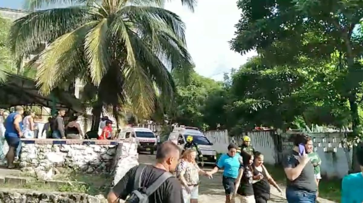 El Consejo Distrital de Gestión del Riesgo de Barranquilla hizo un análisis de la situación de desastre ocurrida en el conjunto residencial Privilegios, en el sector del barrio Campo Alegre.