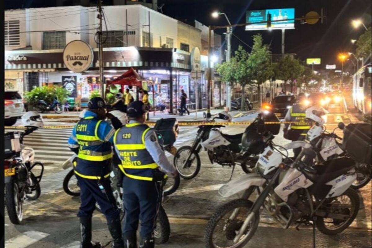 Agente de tránsito de Cali fue detenido por solicitar soborno de 300 000 pesos | Foto de referencia, tomada de X @MovilidadCali