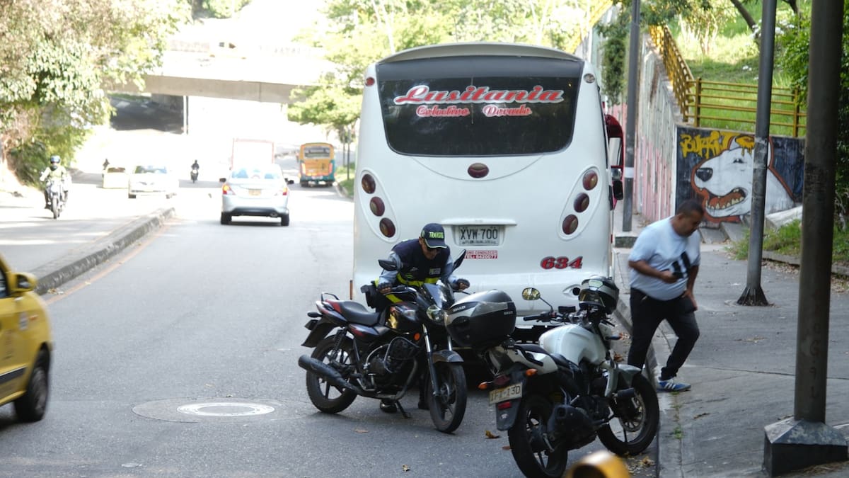 Agentes de Tránsito de Floridablanca adelantaron las diligencias para establecer las circunstancias del accidente.