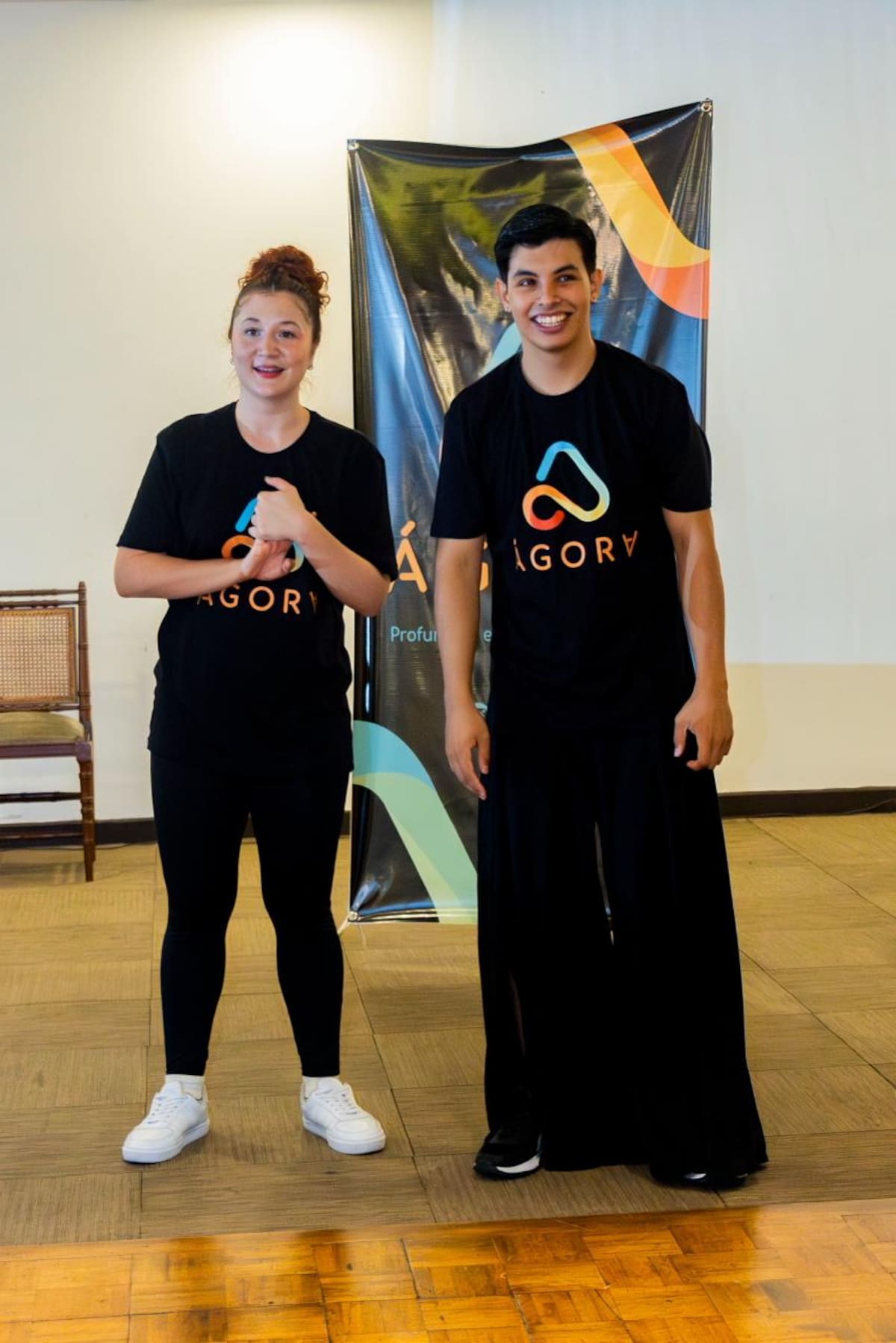 Lucía Orozco, junto al actor Andes Villamizar y su madre Pilar Cifuentes, crearon Ágora Inspira con el objetivo de fortalecer los procesos teatrales de niños, niñas, jóvenes y adultos. / Suministrada
