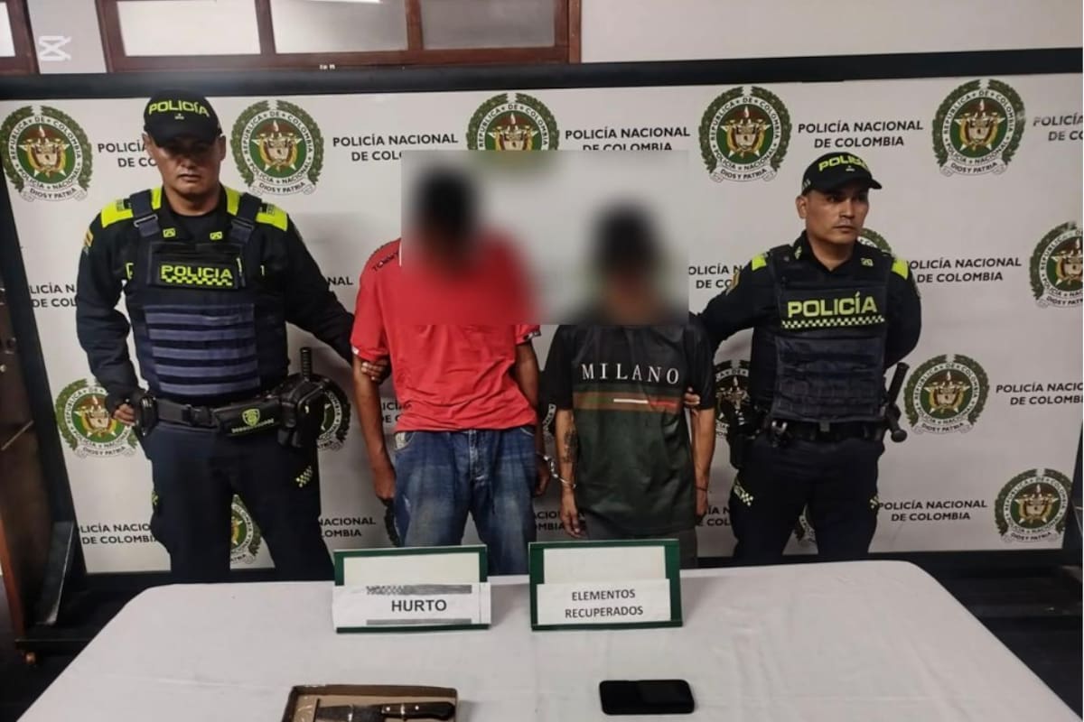 Agredieron y lanzaron al suelo a una mujer para robarle el celular en Girón: dos capturados