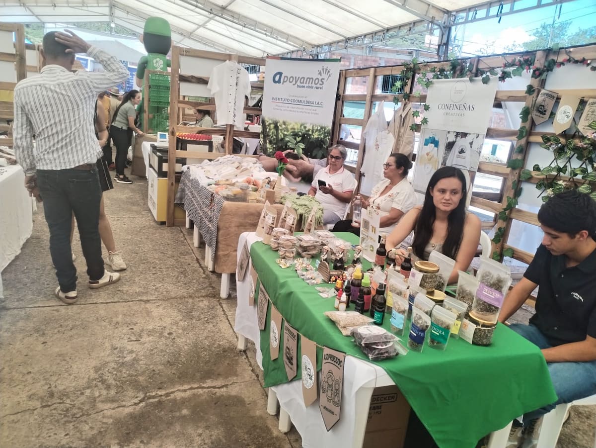 AgoSanGil reúne emprendimientos de Santander y otras regiones del país.