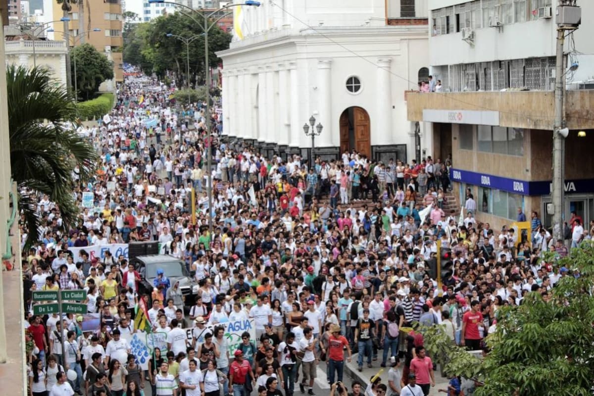 Según los organizadores del evento, durante esta jornada de protesta no se premitirá que se hagan discursos partidistas o provenientes de algún líder político. (Foto: Archivo /VANGUARDIA LIBERAL)