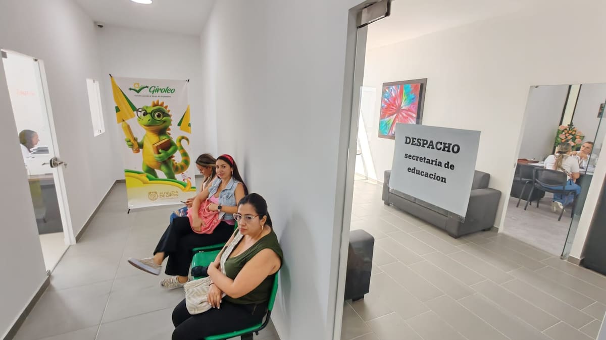 Esta nueva sede se ubica en el Centro Comercial Parque del Río, sobre la carrera 26 # 14-06. (Foto: Marco Valencia / VANGUARDIA)