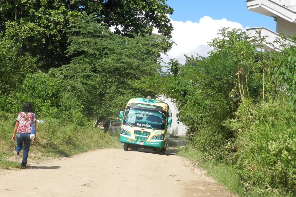 En su momento, Metrolínea argumentó que salía del González Chaparro por las malas condiciones de la vía y por los ataques a los buses, nunca por la operación de Lusitania y Cotrander. (Foto: Archivo / VANGUARDIA LIBERAL)