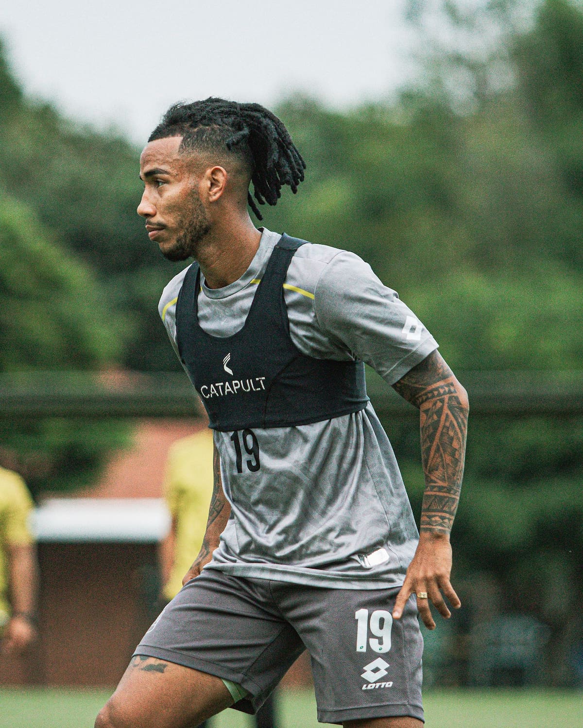 Aldadir Gutiérrez detalló el planteamiento que quiere imponer Gustavo Florentín. Foto: cortesía Atlético Bucaramanga.