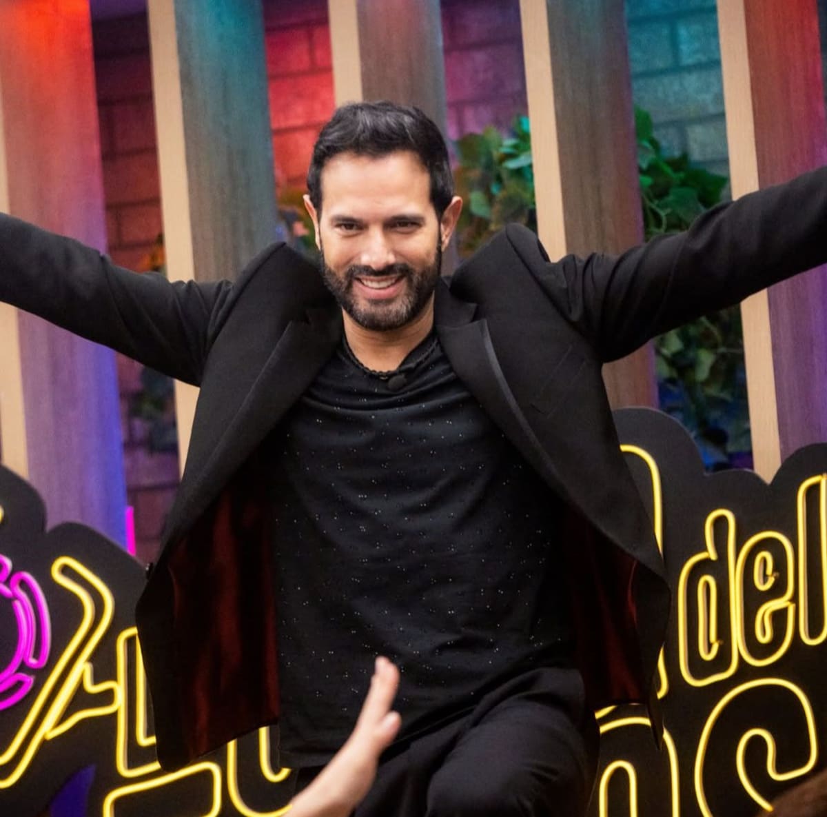 La historia entre Alejandro Estrada y Nataly Umaña volvió a convertirse en tema de conversación tras las recientes declaraciones del actor en La Casa de los Famosos. Foto tomada de: Redes sociales // Ig:Alejandroestrada.