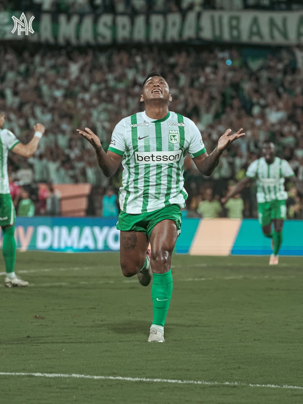 Alfredo Morelos fue encarado por un periodista luego del partido entre América y Nacional, de la Copa BetPlay 2025. Foto: Atlético Nacional.