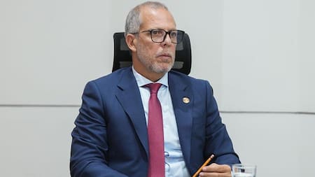Procuraduría suspende a Alfredo Saade, embajador en Brasil, por mensajes políticos en campaña