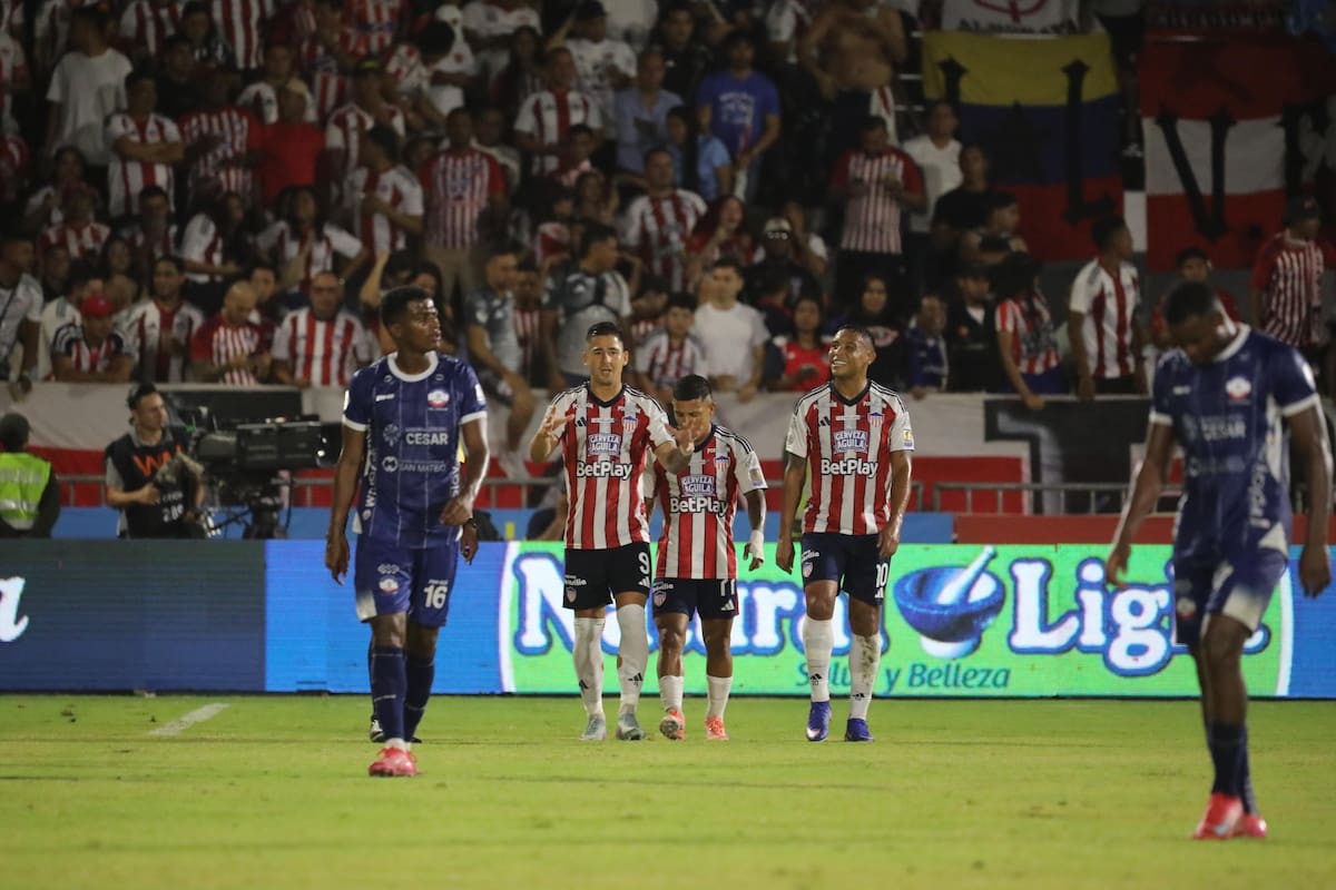 Alianza le amargó la noche a Junior con valioso empate de visitante. Foto: Jairo Cassiani.