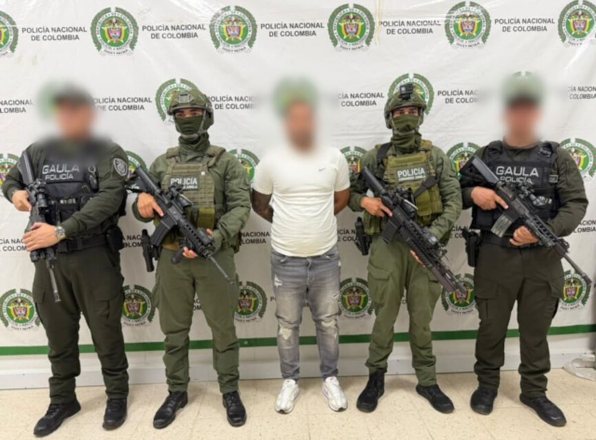 Capturan en Santa Marta a alias “Cucaracho”, jefe internacional del Tren de Aragua.
Foto: Policía.